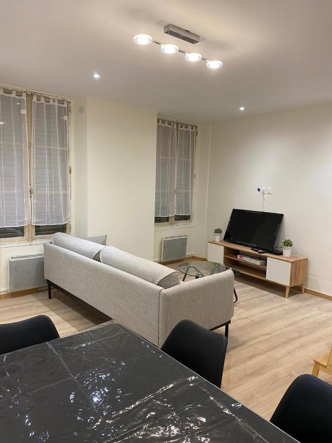 Grand F4 De 71M2 Pour 6 Personnes En Plein Centre Ville Arpajon Exteriör bild