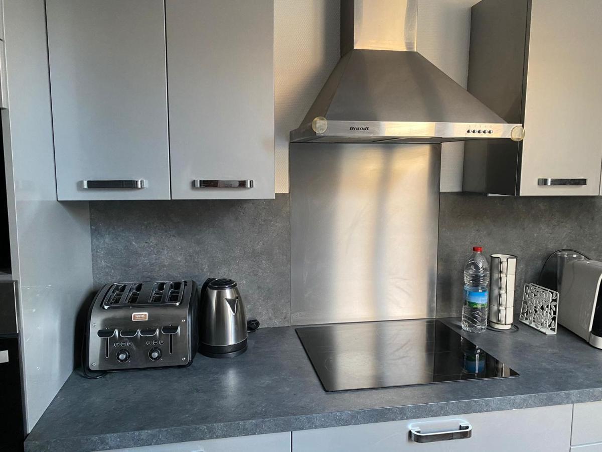 Grand F4 De 71M2 Pour 6 Personnes En Plein Centre Ville Arpajon Exteriör bild